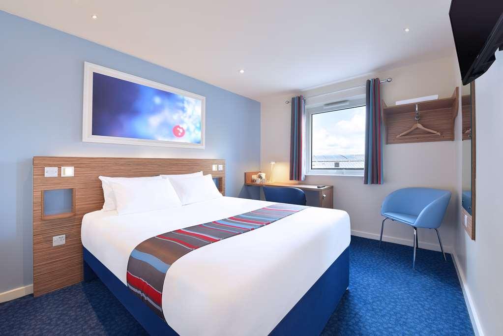 Travelodge London Hounslow Room photo